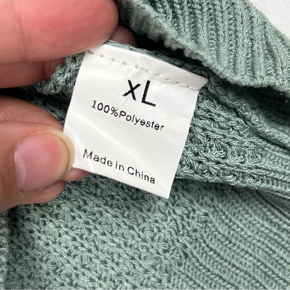 Beautiful Sage Knit‎ Pattern Top, Size L/XL, perfect for layering - Picture 6 of 10